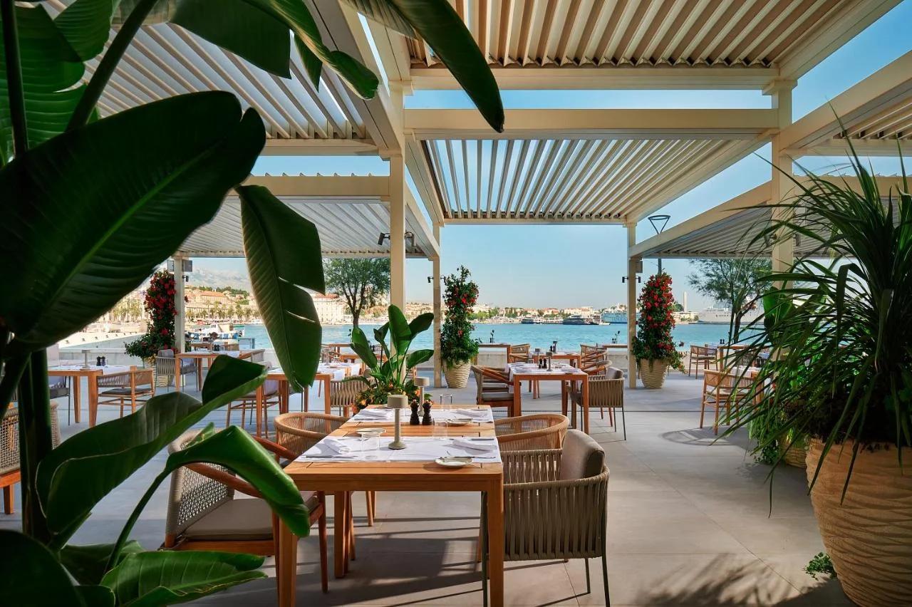 Hotel Ambasador photo