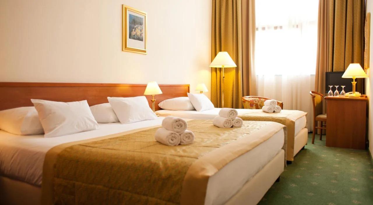 Hotel Globo photo