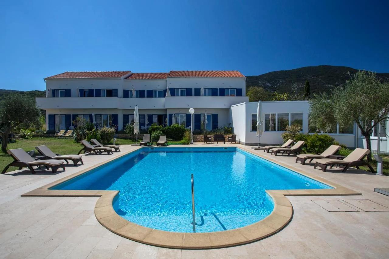 Hotel Manora photo