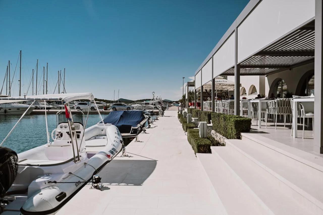 Hotel Stomorin-Marina Hramina photo