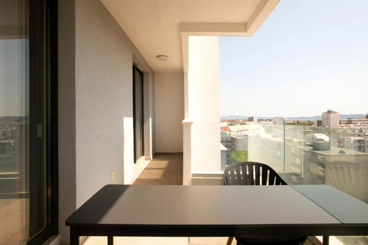 Island View Luxury Apartments photo