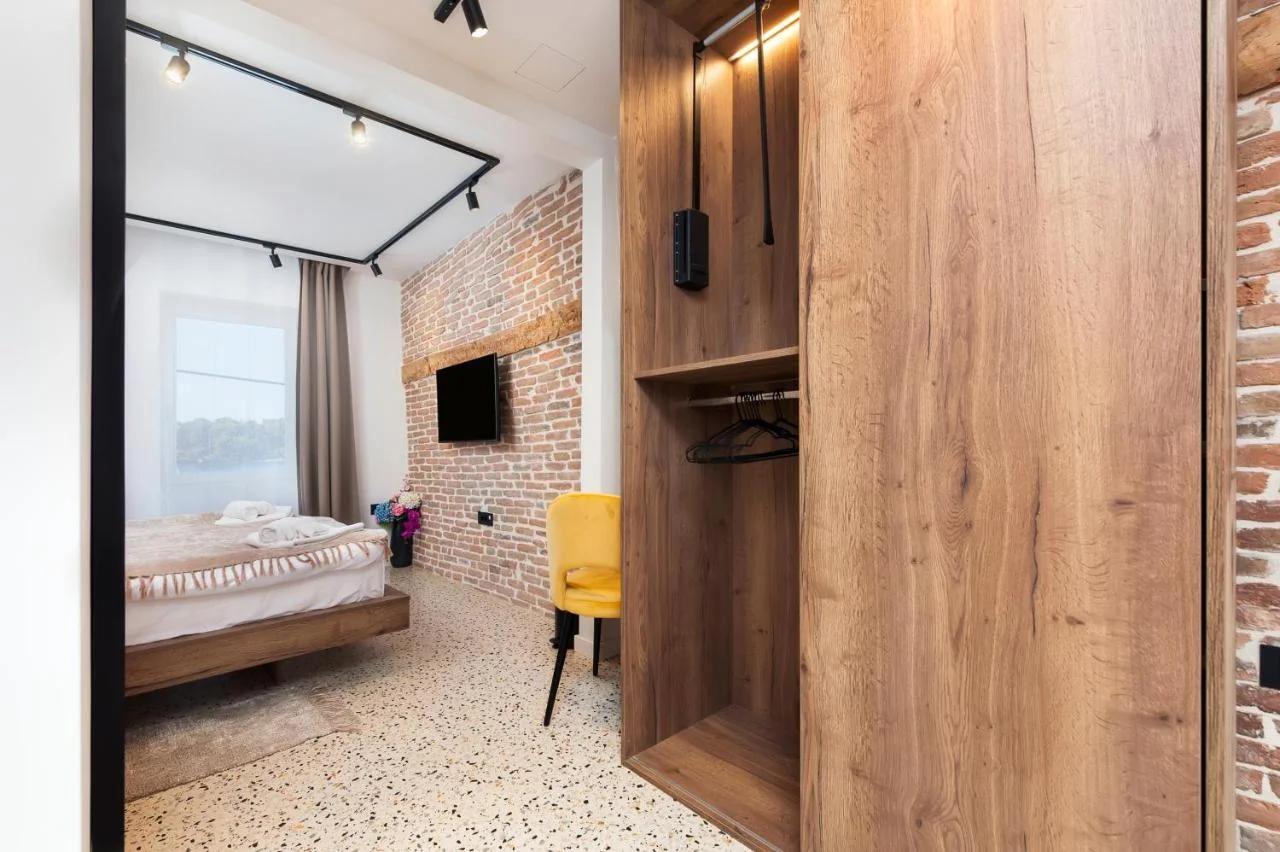 La Riva Luxury Rooms photo