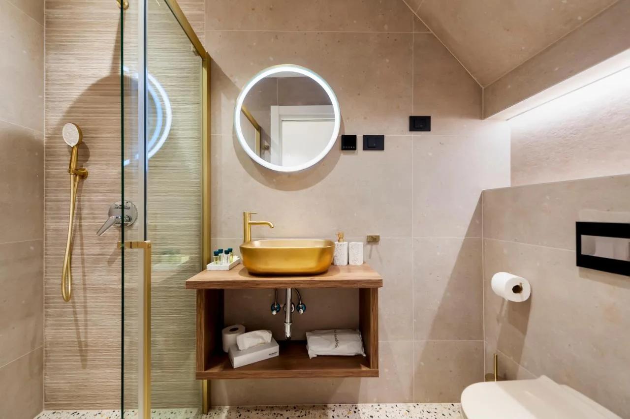 La Riva Luxury Rooms photo