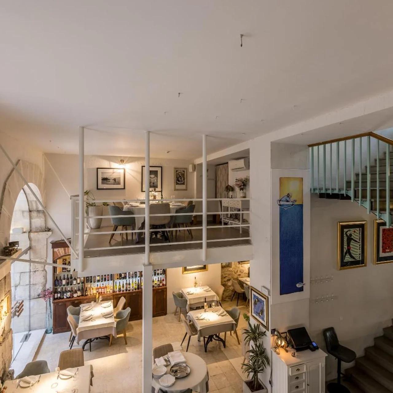 Leonis Restaurant & Rooms photo