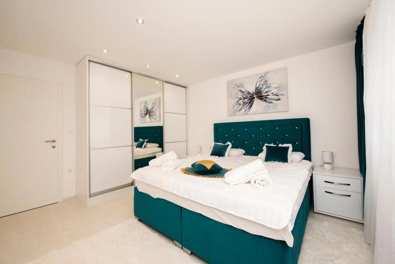 Lions apartment photo