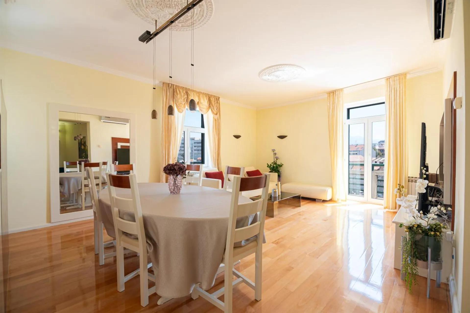 Lucy Retreat - Split Center - Near Diocletian's Palace with Jacuzzi photo