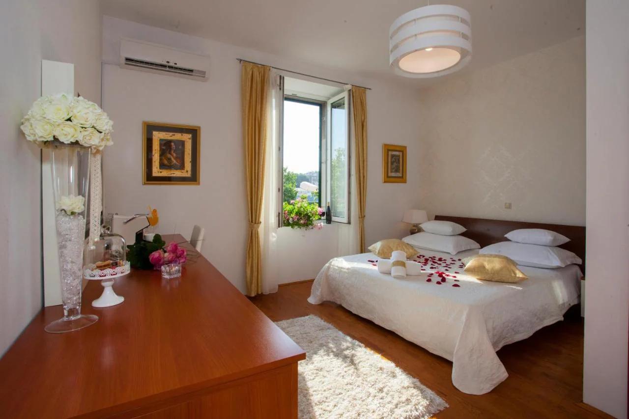 Luxury Rooms Duje photo