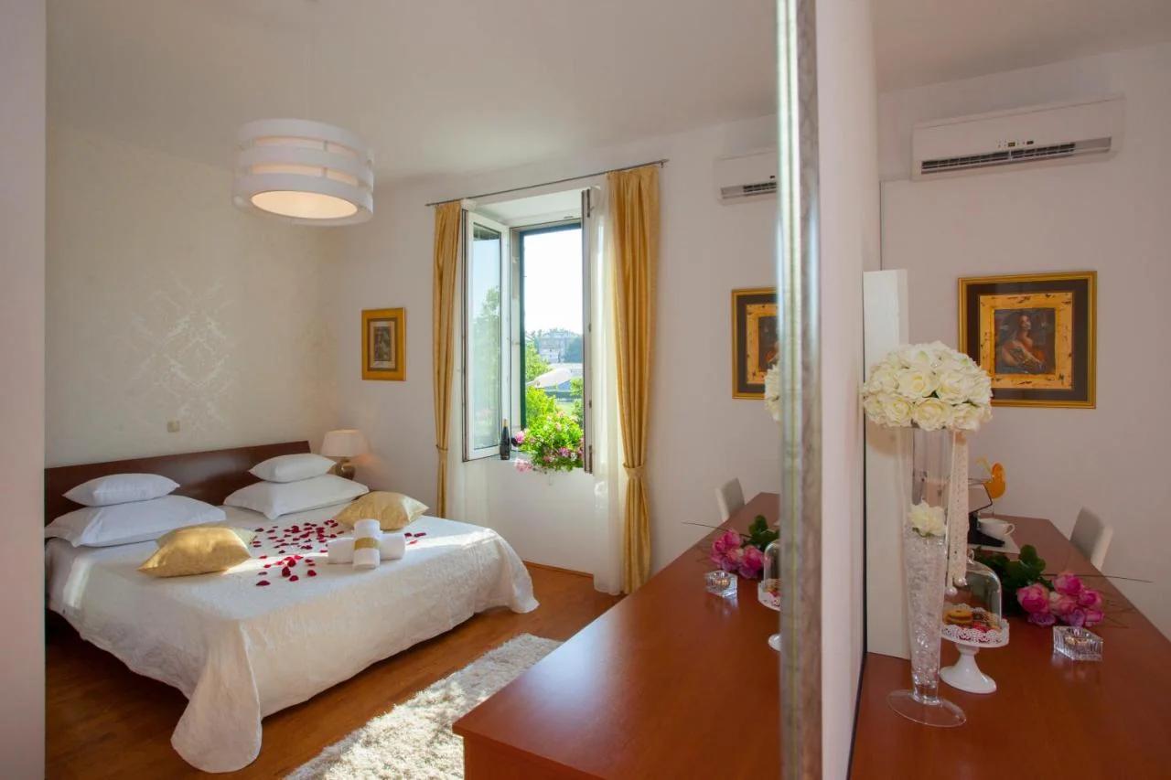 Luxury Rooms Duje photo