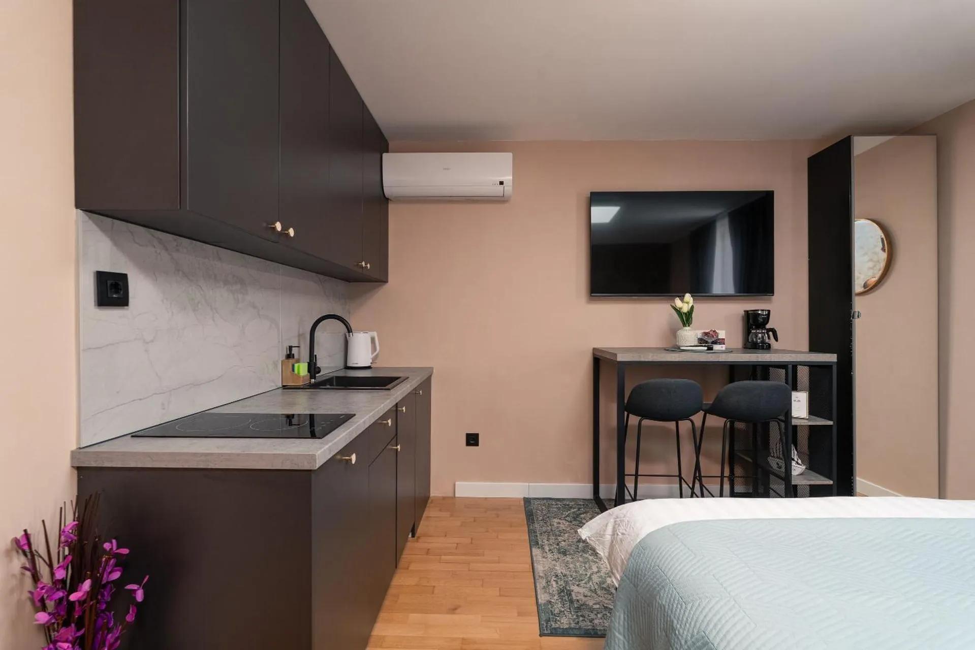 Sapphire Studio Apartment with FREE PRIVATE PARKING foto