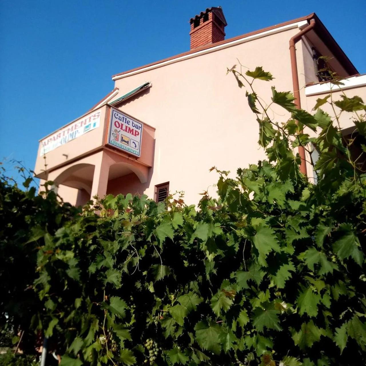 Olimp bar apartman4