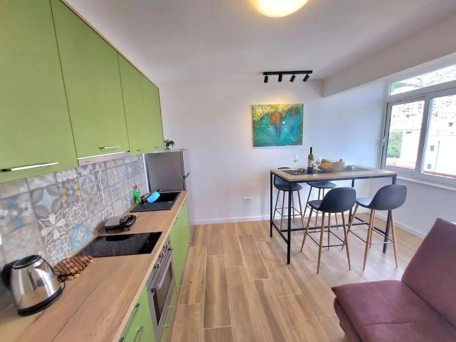 Orla Beach Apartment foto