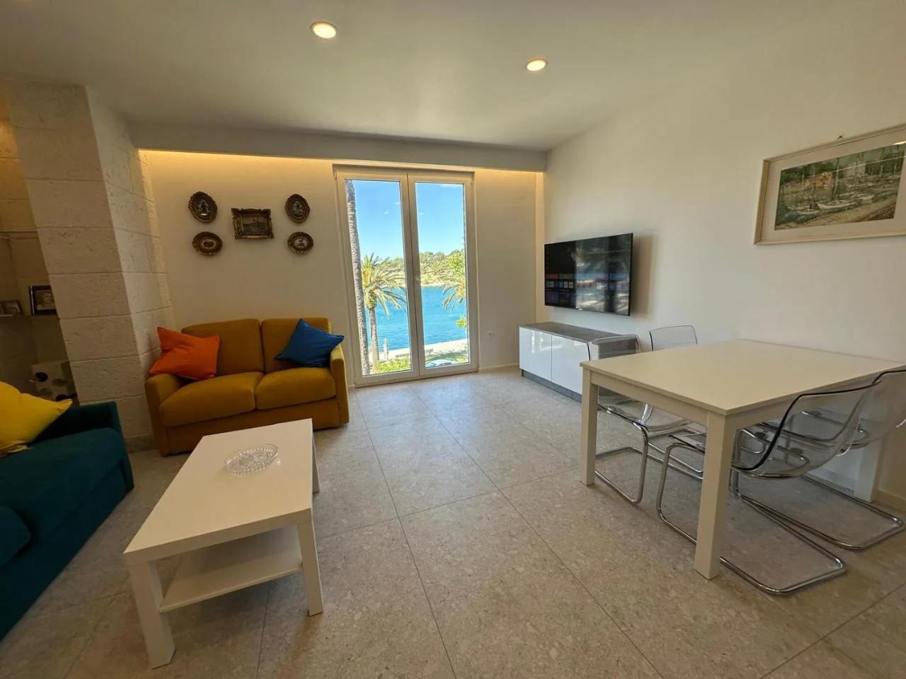 Palma Gena Makarska photo