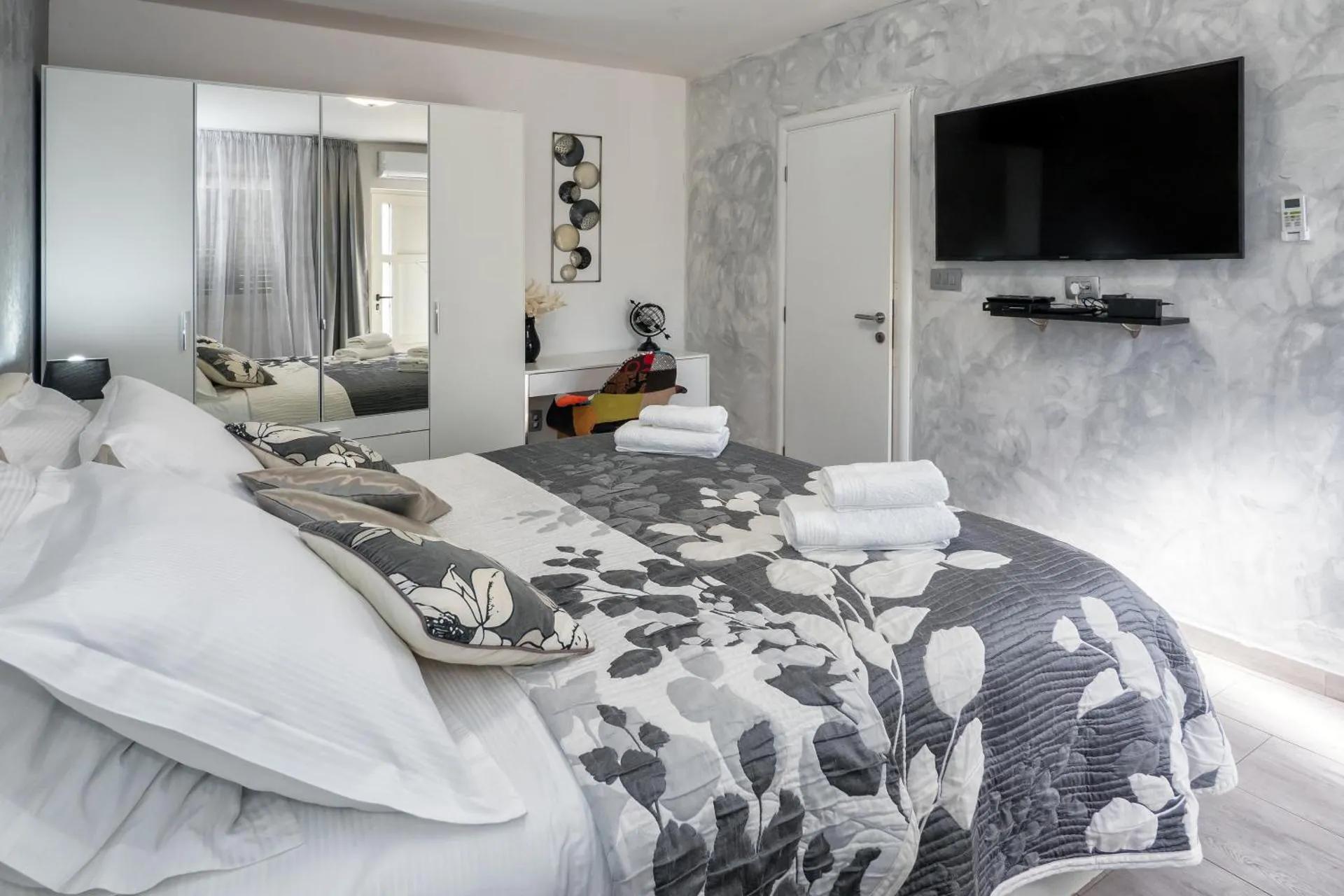 Peaceful Dream Villa near Split with heated pool photo