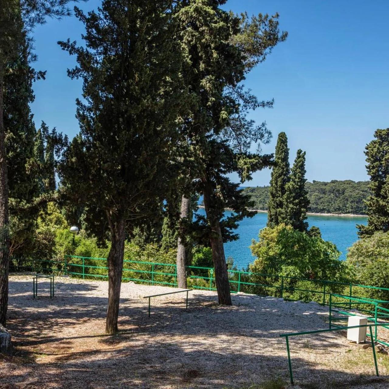 Porton Nature Hideouts Pitches photo