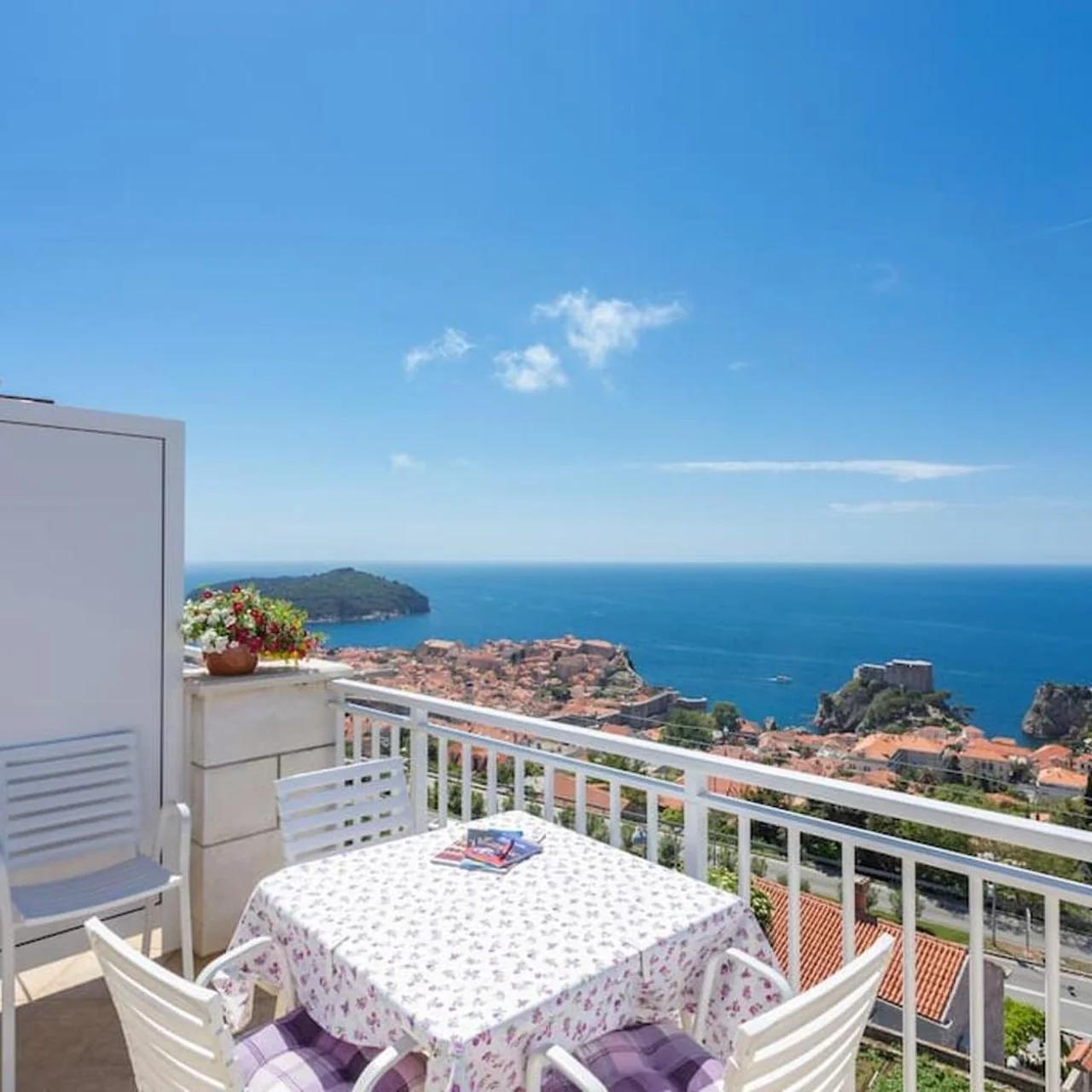 Romantic Ap,with amazing view