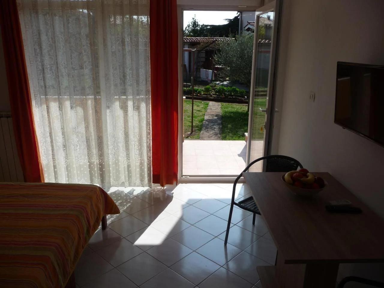Rooms & Apartments Milka photo