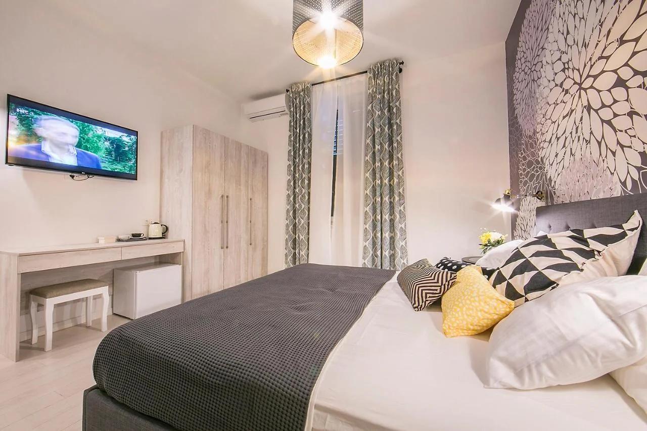 Rooms Nela photo