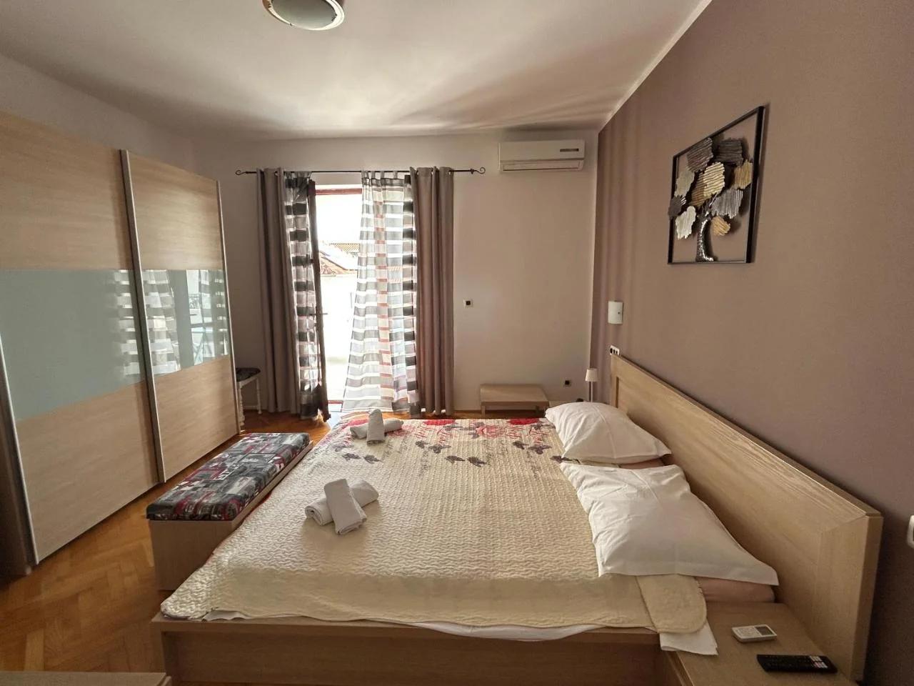 Rooms Perina Tisno foto