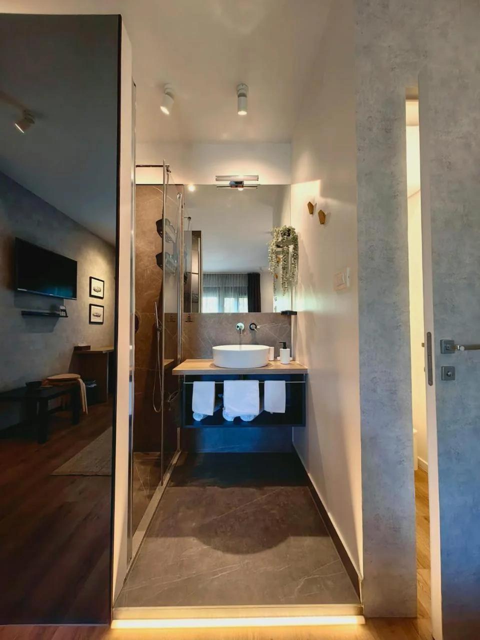Scuderia Split Rooms photo