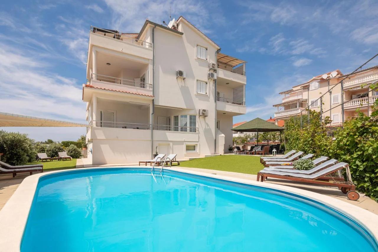 Seaview Apartments Tihi II photo