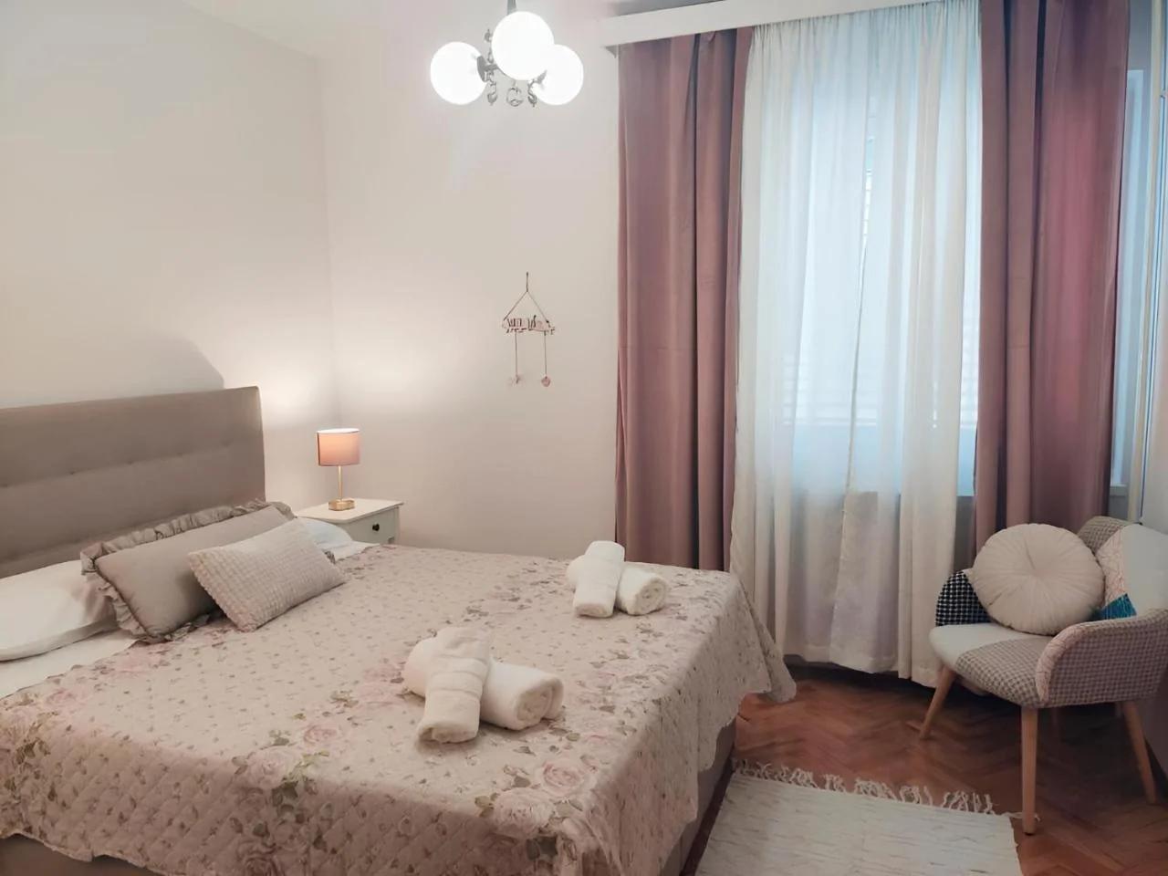 Siesta Apartments