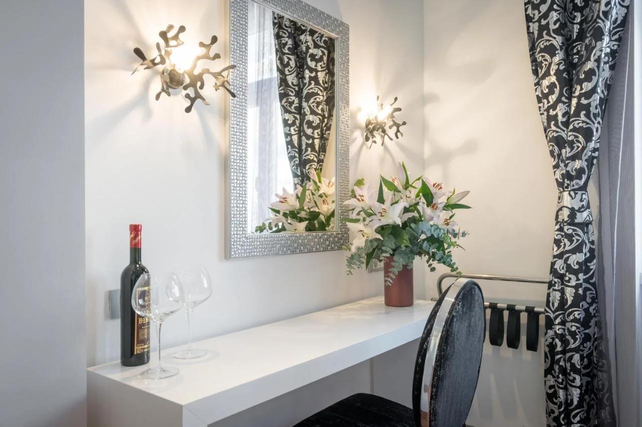 Starlight Luxury Rooms foto