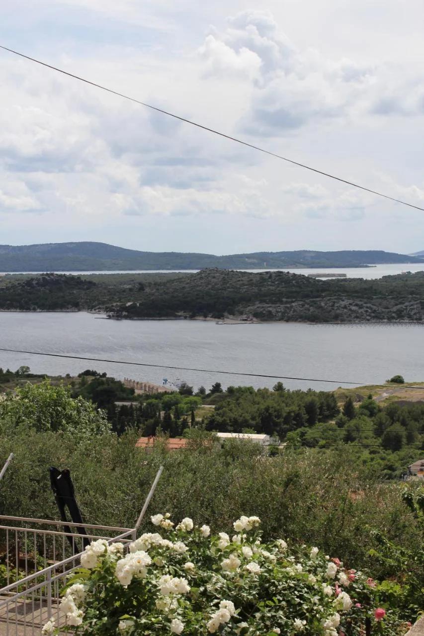 Studio apartman Ana