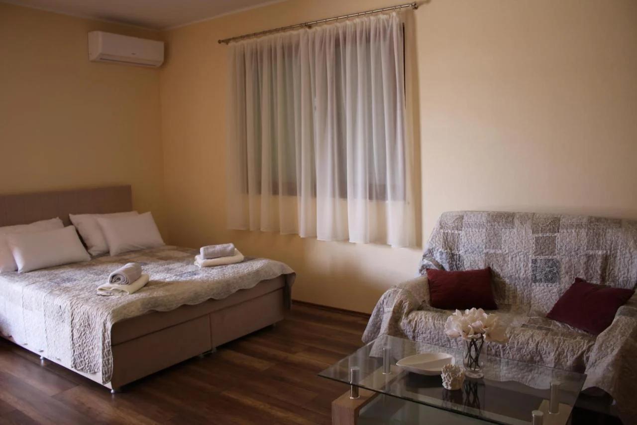Studio apartman Ana foto