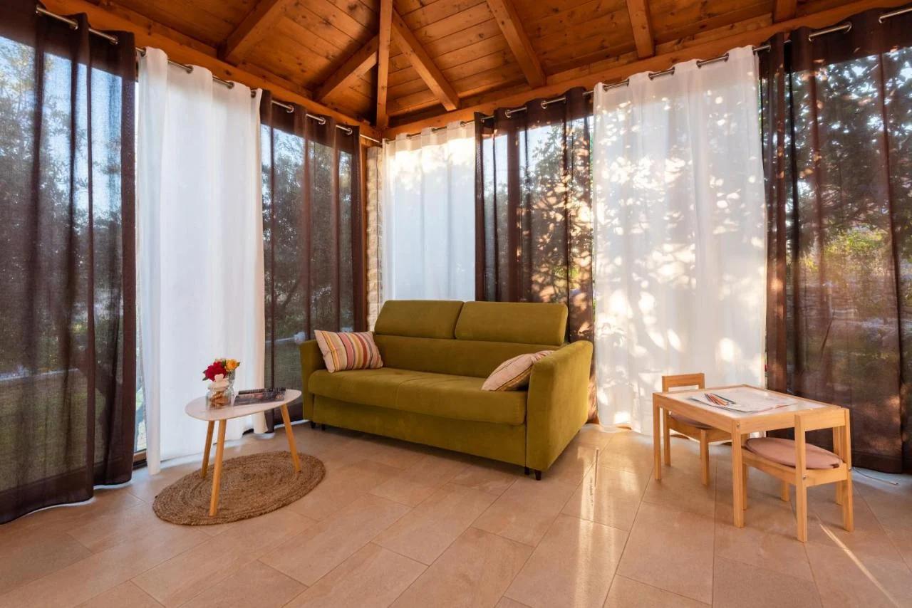 Sun gardens photo
