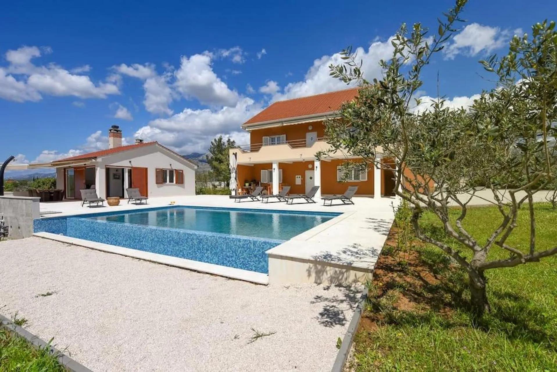 Villa Luka foto