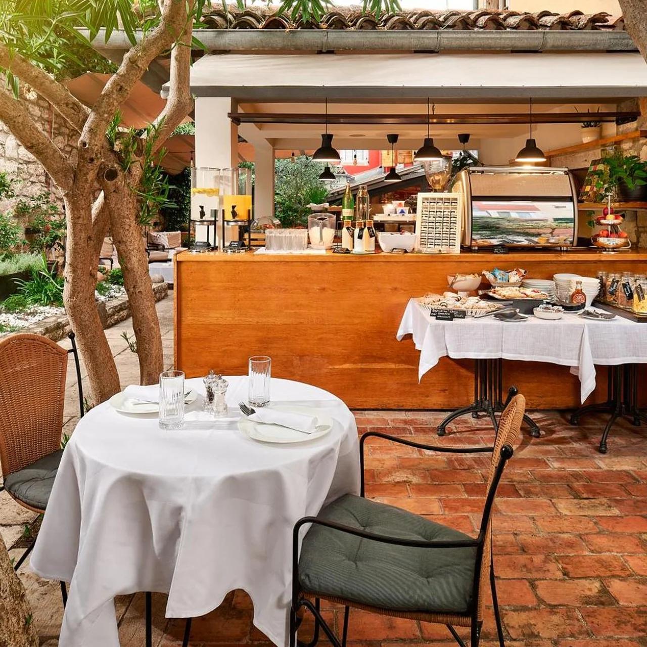 Angelo d'Oro Heritage Hotel photo