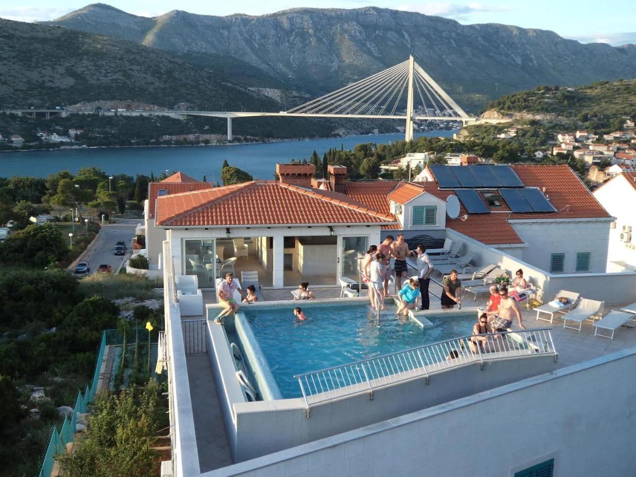 Villa Antea Apartments with Free Parking photo