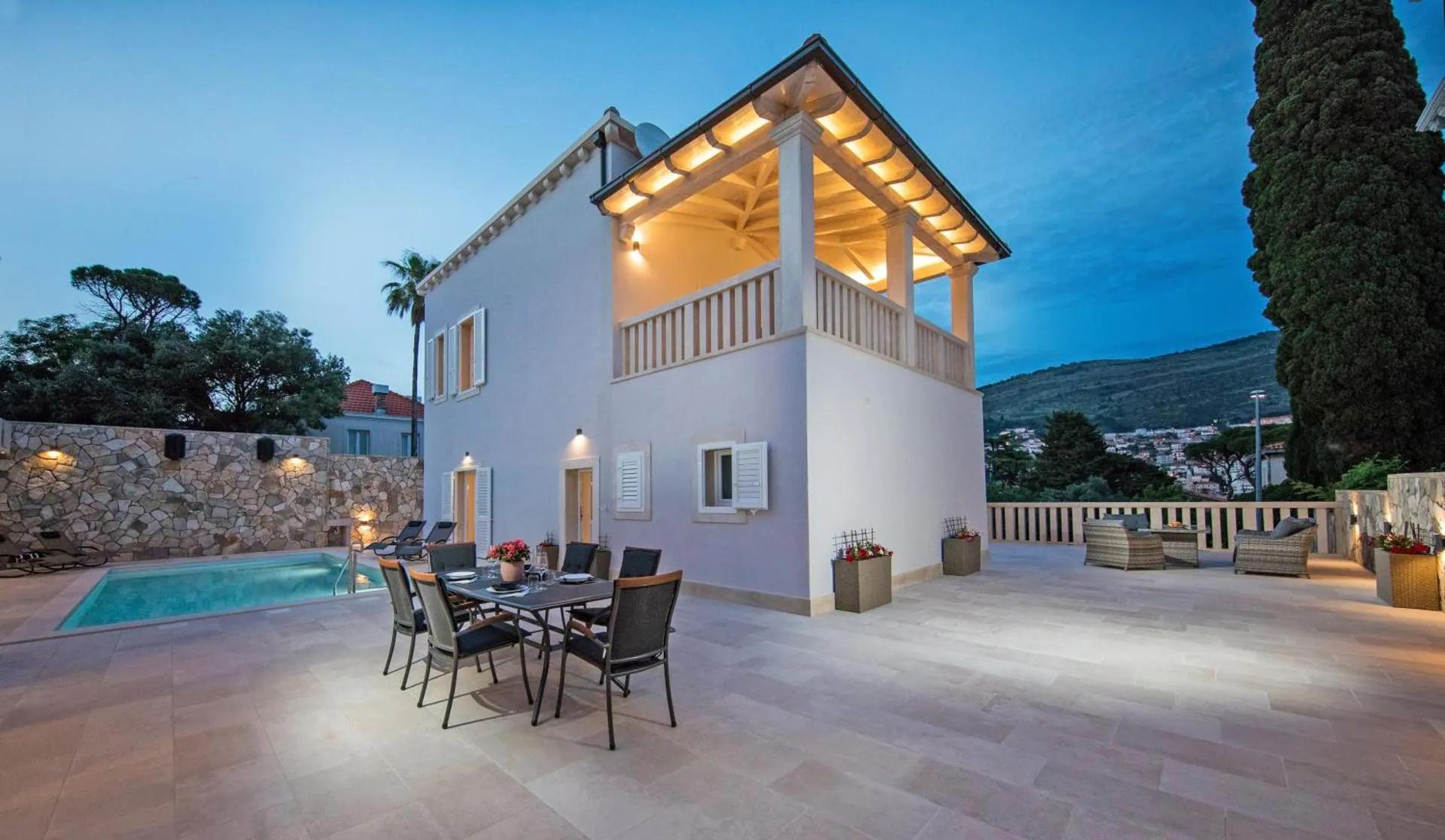 Villa Enigma photo