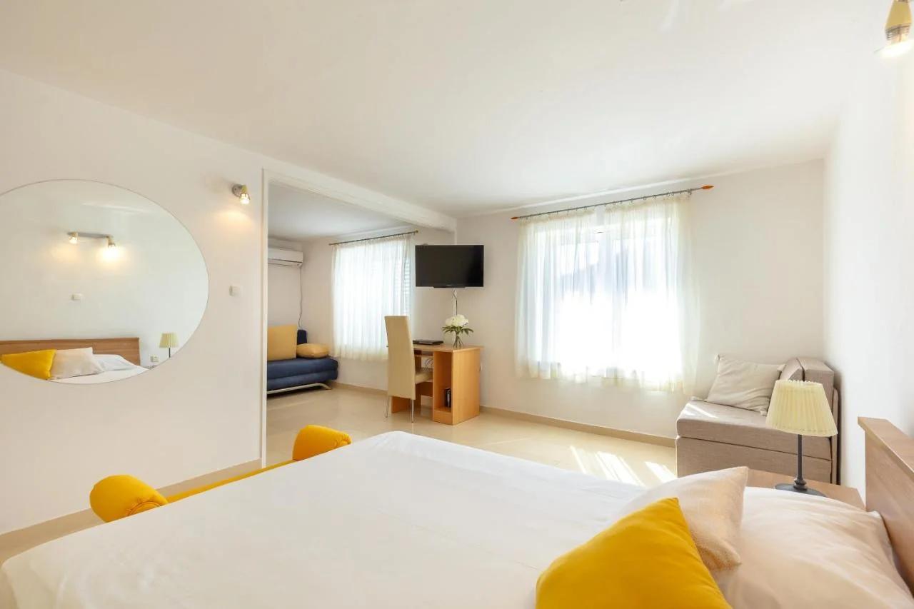 Villa Misita Elegant SeaView Rooms