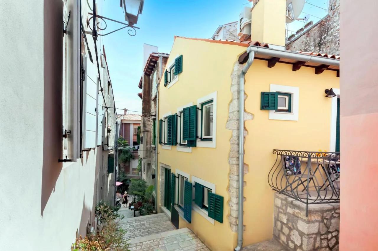 Yellow House Rovinj photo
