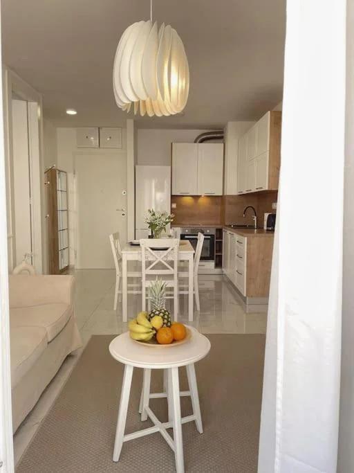 Zara Harmony Apartment photo