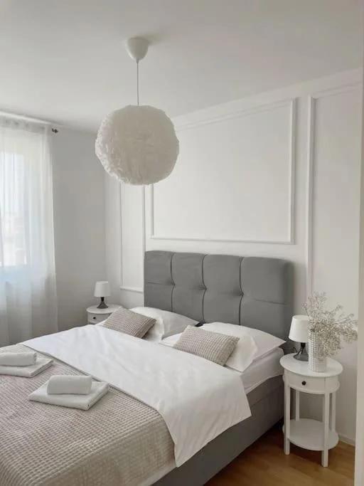 Zara Harmony Apartment photo