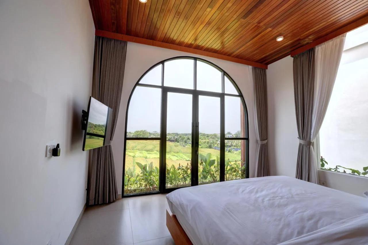 AB Villa Nyanyi photo