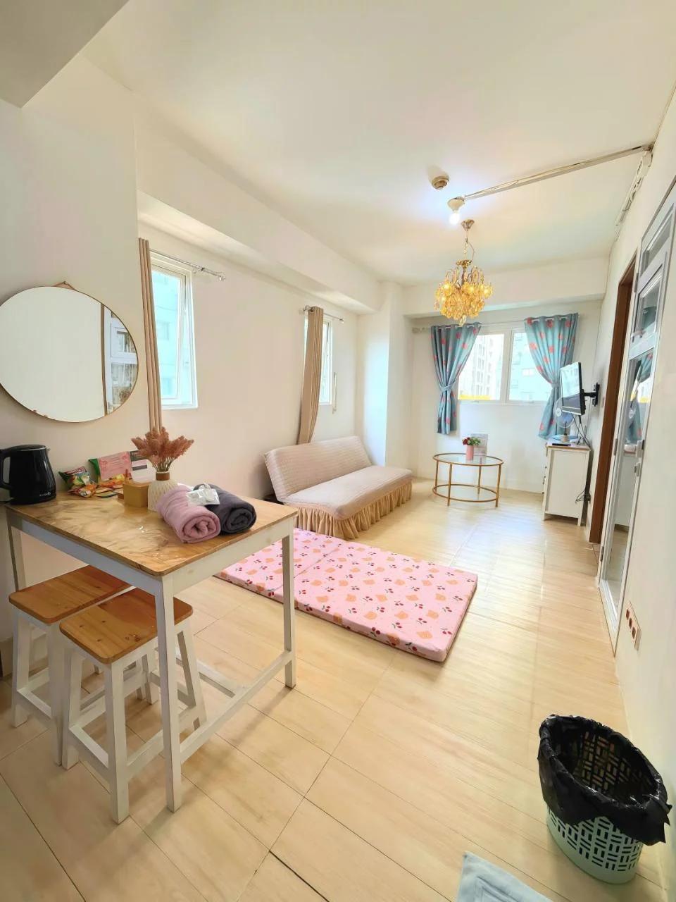 Apartemen Cantik 2BR-7 orang Kelapa Gading WIFI photo