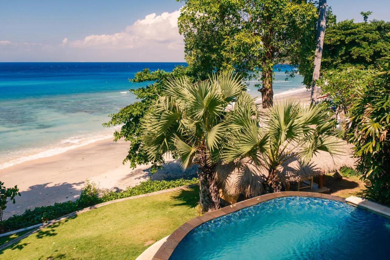 Aquamarine Beach Villas