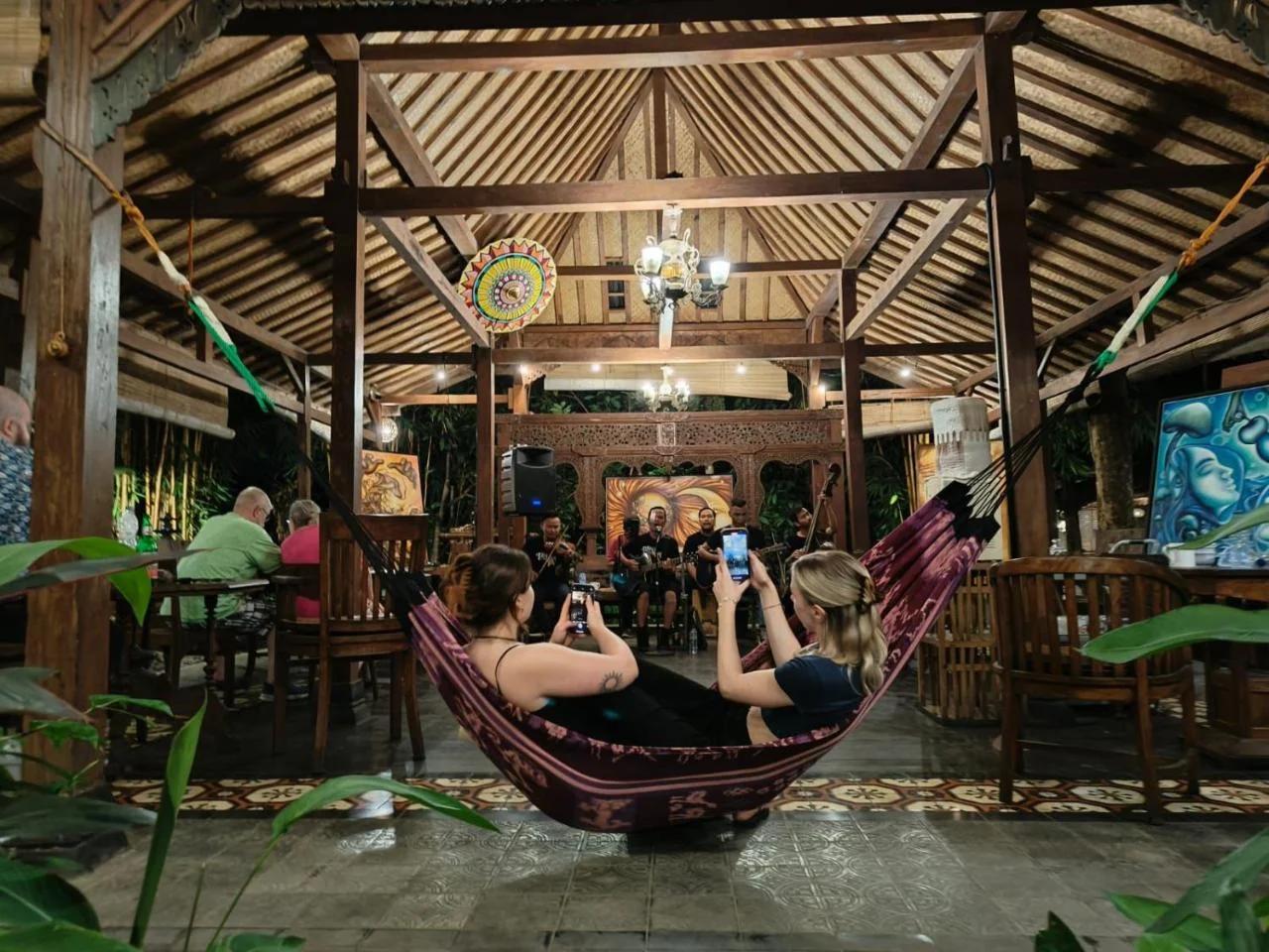 Bedhot Homestay foto
