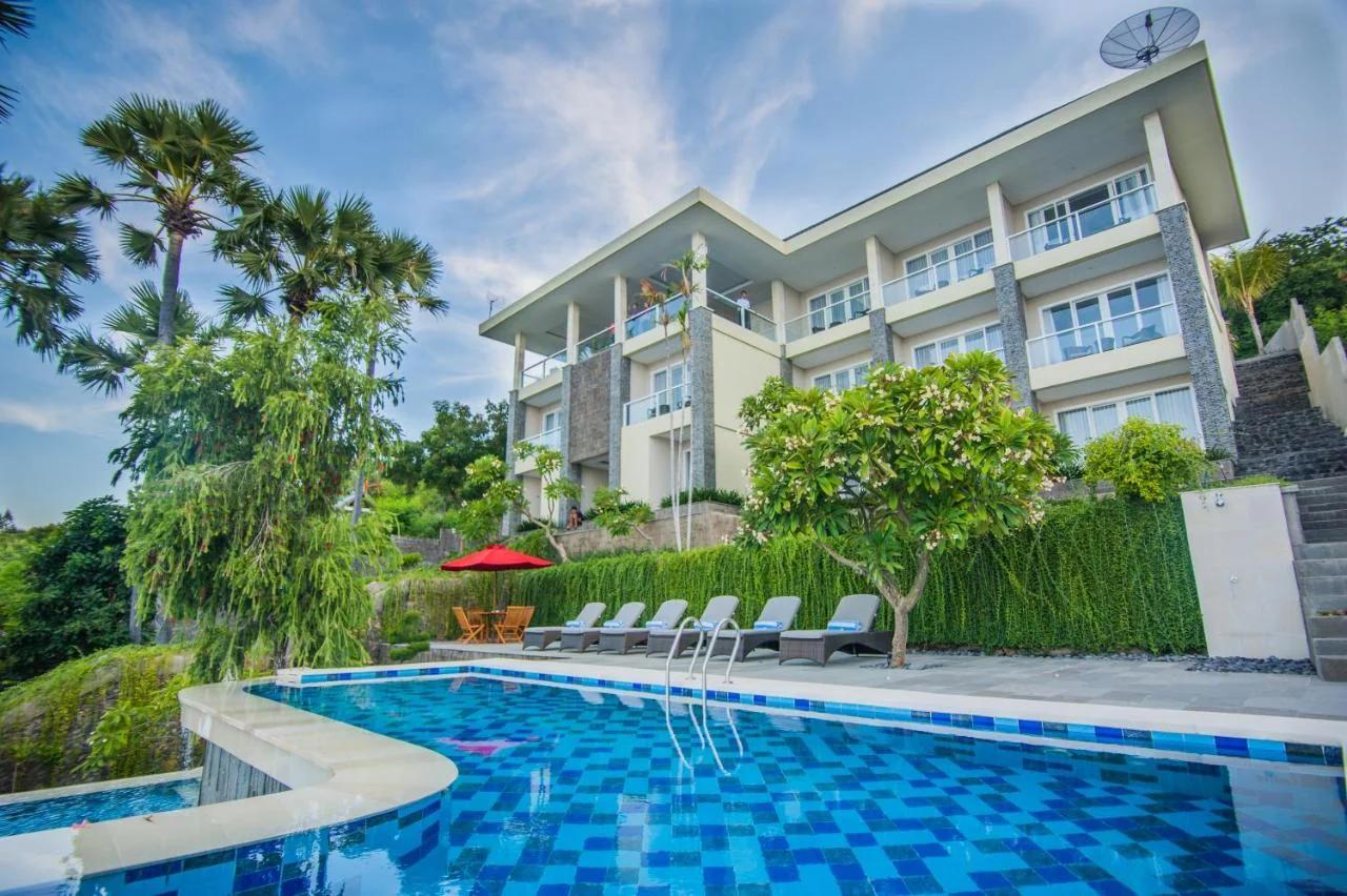 Ibus Beach Hotel foto