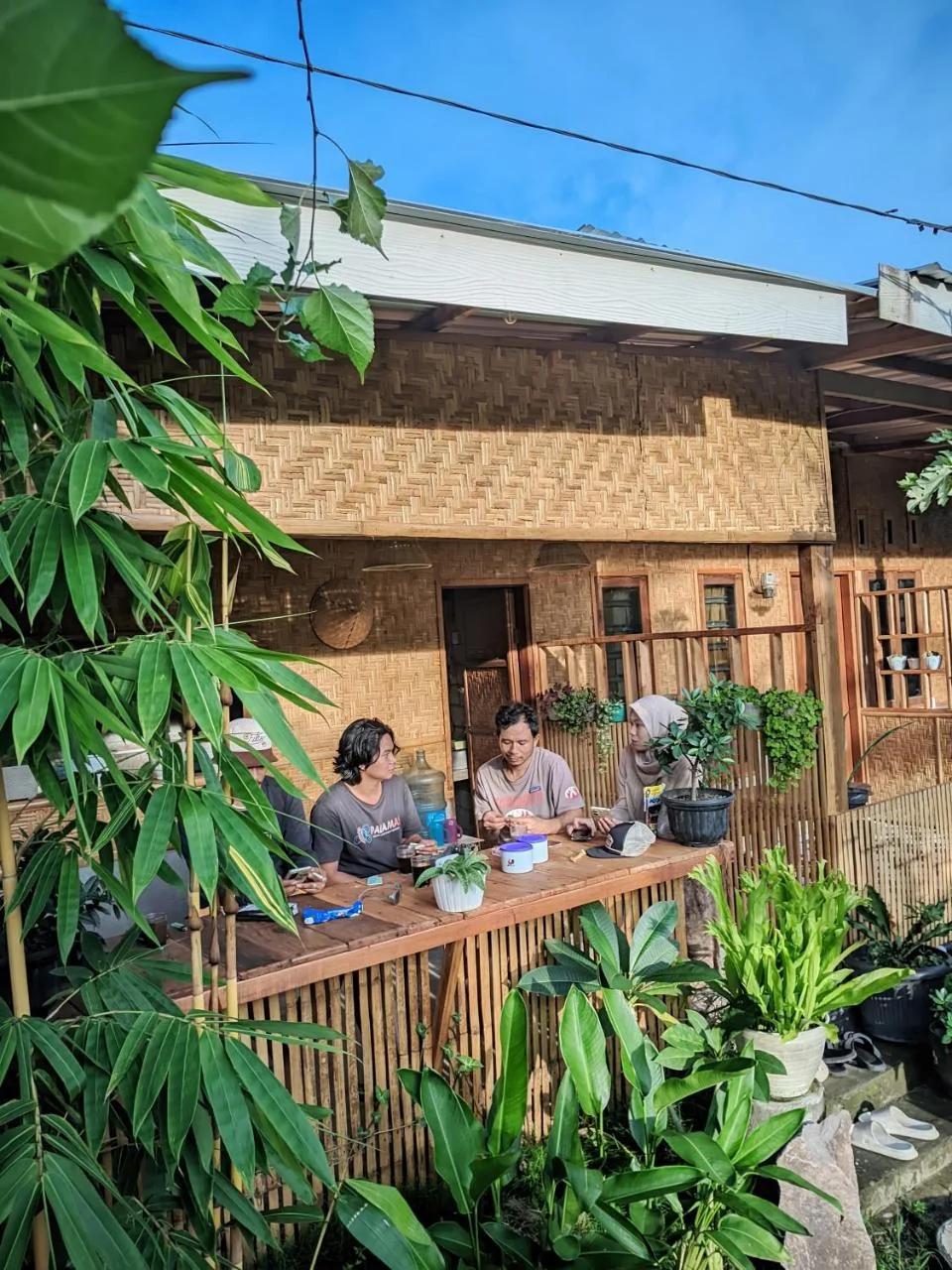Local Garden Homestay photo