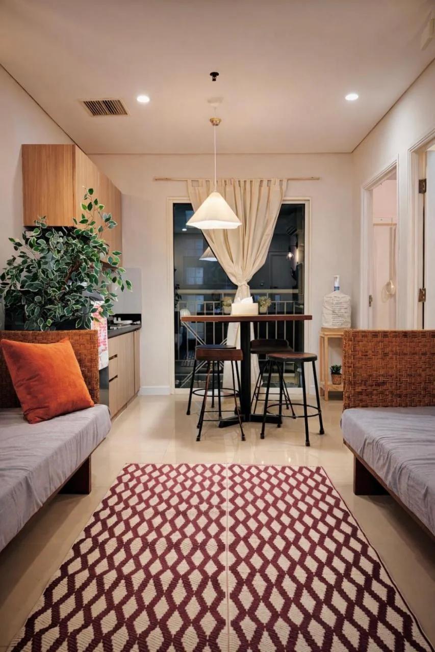 Madison Park Family Apartment by HOST JESS photo