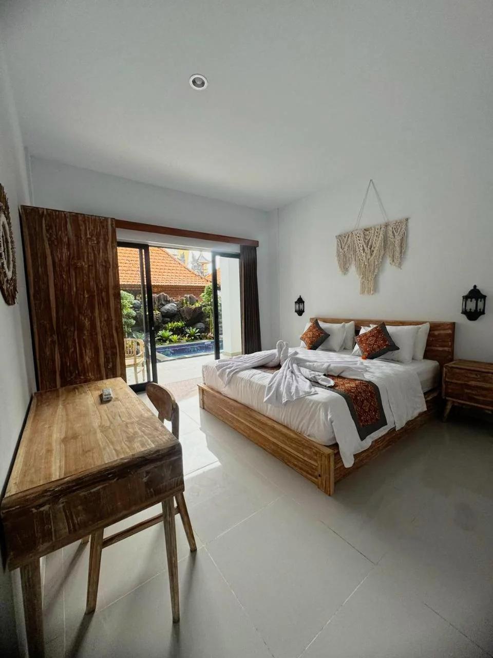 Nengahs Hideaway