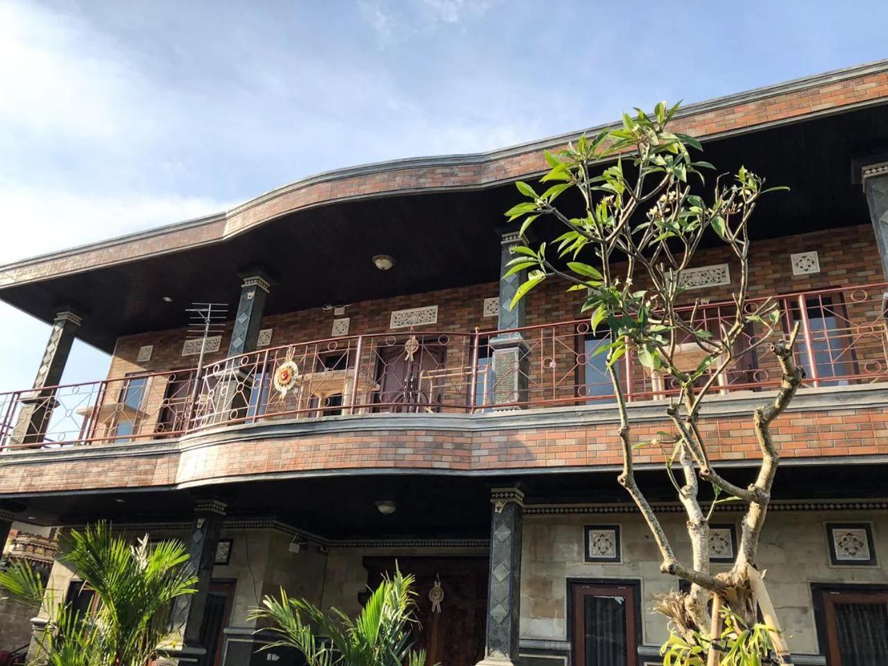 Nengahs Hideaway photo