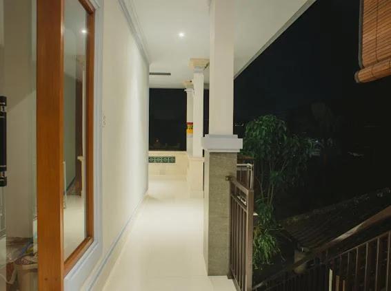 Pandu guest house photo