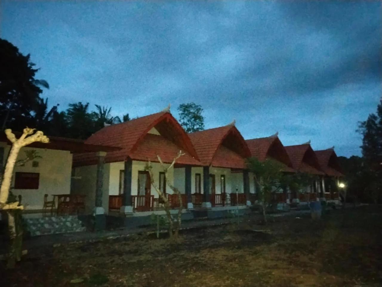 Santhi Laba Bungalow foto