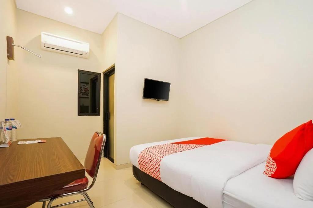 The Colins Hotel photo
