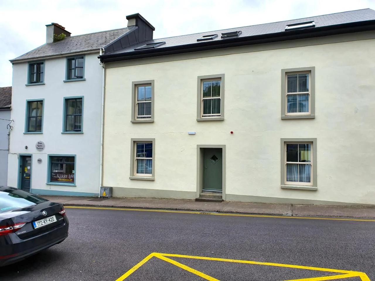 Dingle Garden Townhouse photo